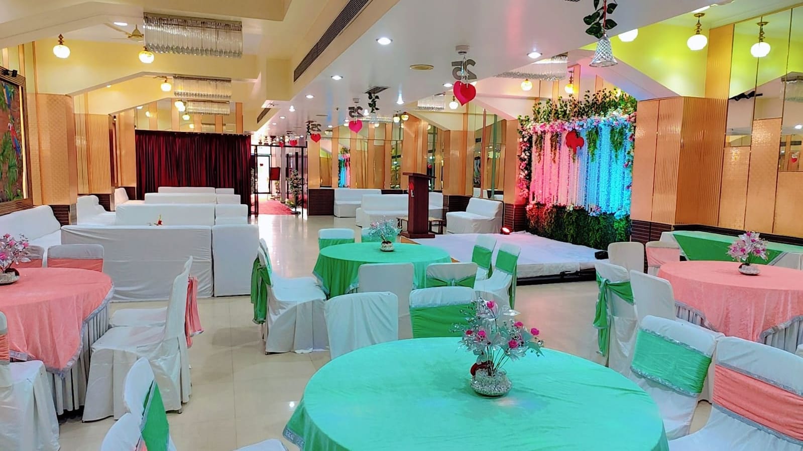 Grand Banquet Hotel Maiden Residency
