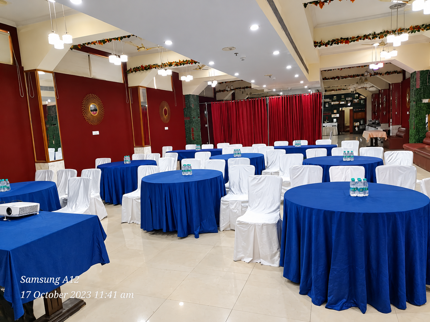 Corporate Meeting Space Hotel Maiden Residency